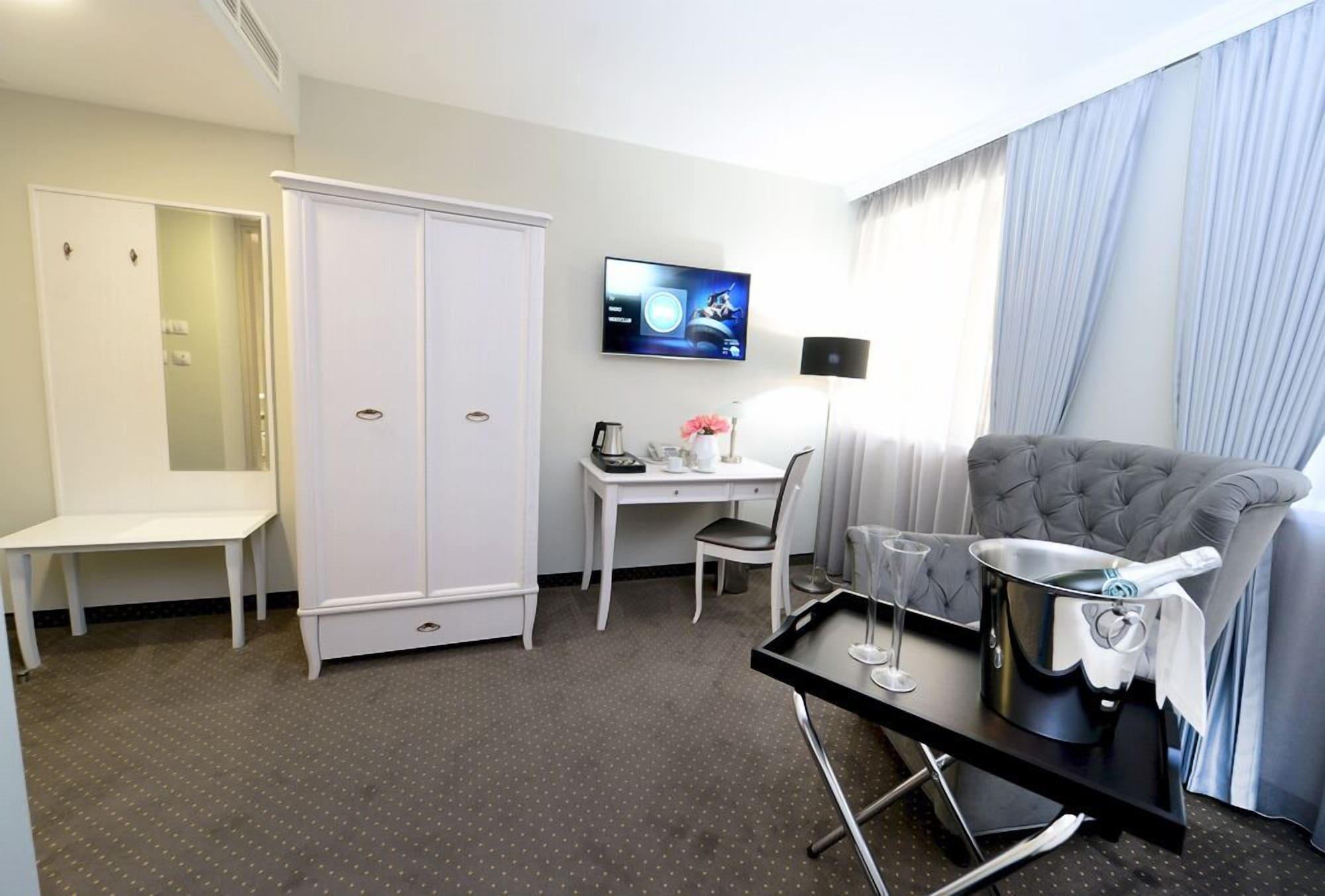 Alexandar Square Boutique Hotel 스코페 외부 사진