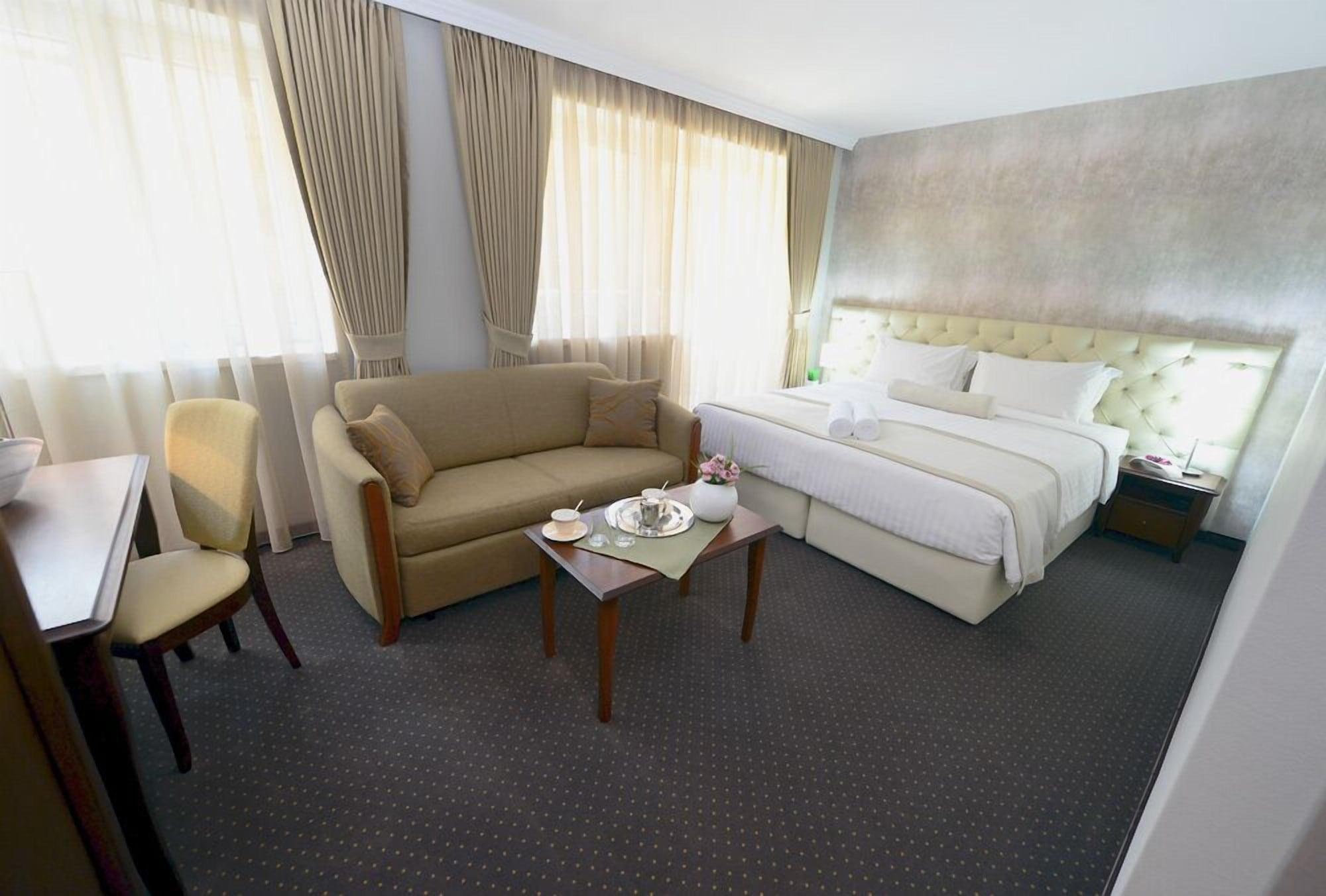 Alexandar Square Boutique Hotel 스코페 외부 사진