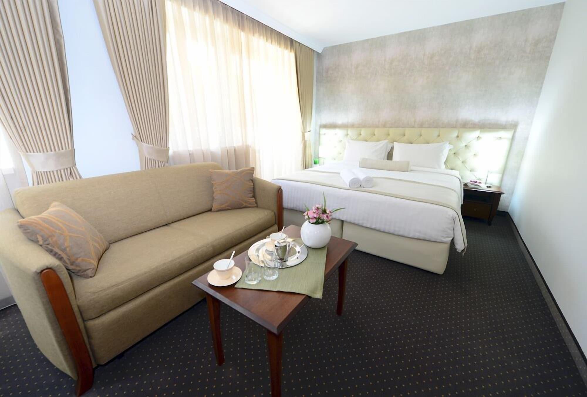 Alexandar Square Boutique Hotel 스코페 외부 사진