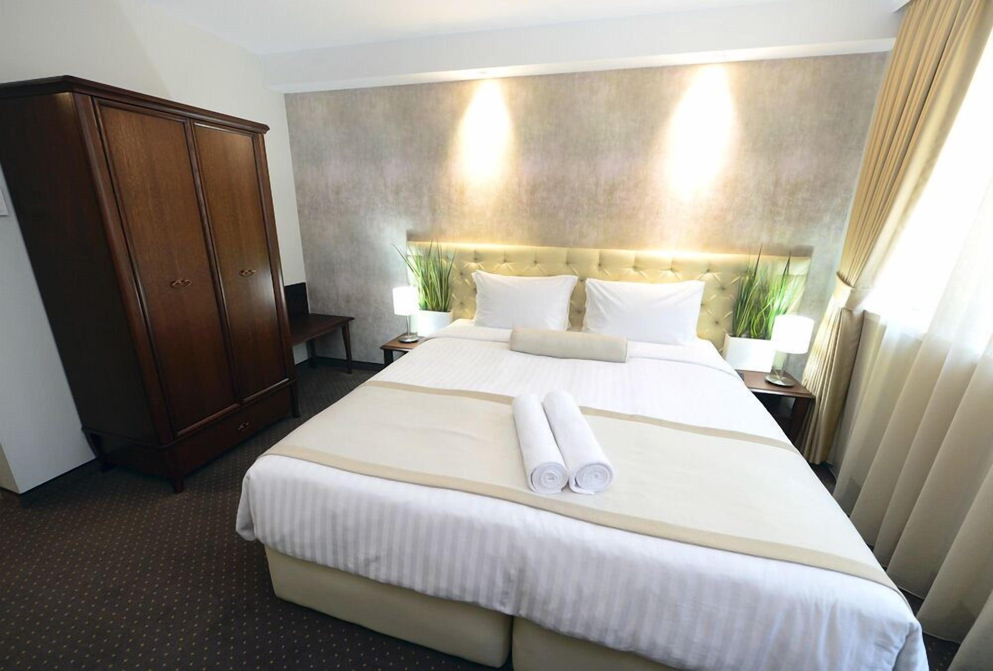Alexandar Square Boutique Hotel 스코페 외부 사진