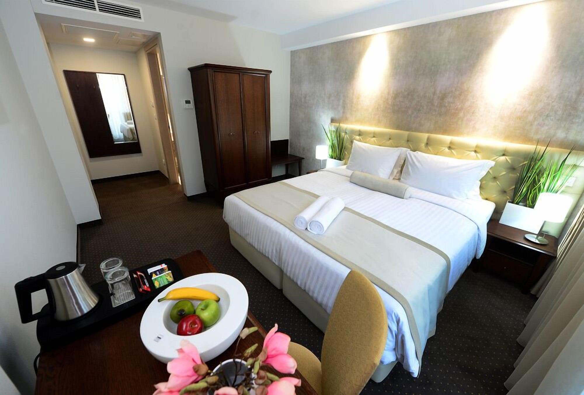 Alexandar Square Boutique Hotel 스코페 외부 사진